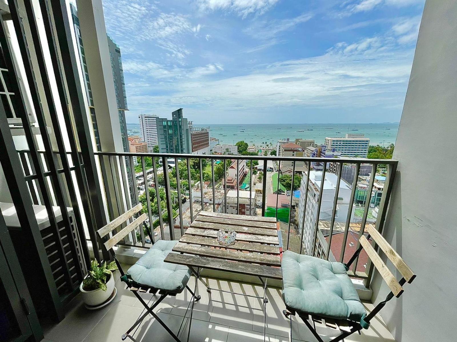 Апартаменты The Base Deluxe Паттайя Экстерьер фото